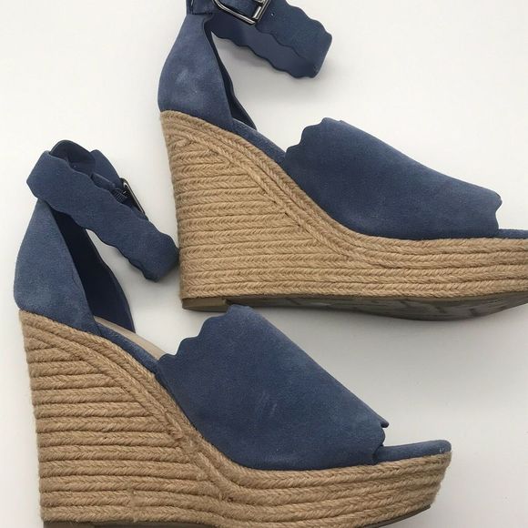 MARC FISHER Haya Scalloped Edge Wedge Blue Size 9M - Picture 5 of 7